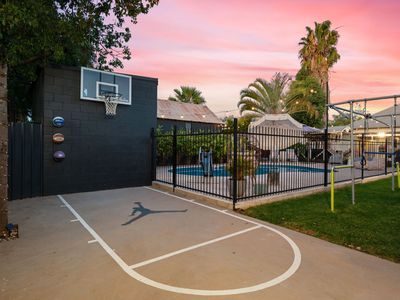 90 Campbell Street, Lamington