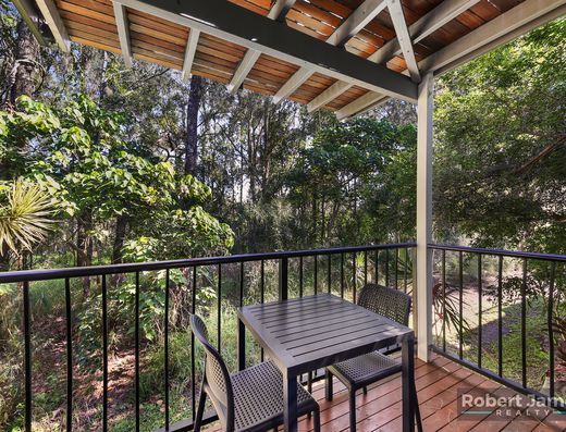  DUAL KEY APARTMENT - PREMIUM POSITION - WATER ASPECT OF LAKE DOONELLA   image 22