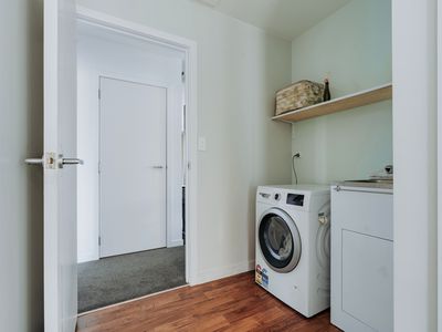 B / 75 Ajax Street, Milton