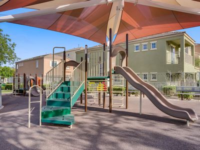9157 Acclamation Ct, Las Vegas, NV, International