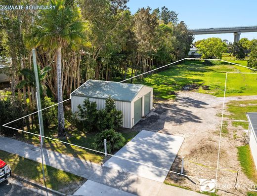 Prime Building Opportunity in the Heart of Harwood