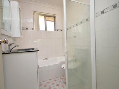 4 / 96 Sproule Street, Lakemba