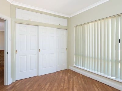 11 Russell Street, Piccadilly