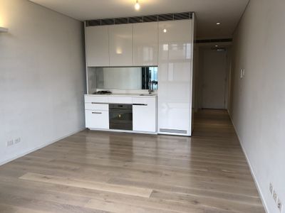 707.1 / 3 Park Lane, Chippendale