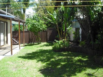 6 Stanley Street, Farmborough Heights