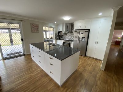 41-43 Rosella Parade, Kingaroy