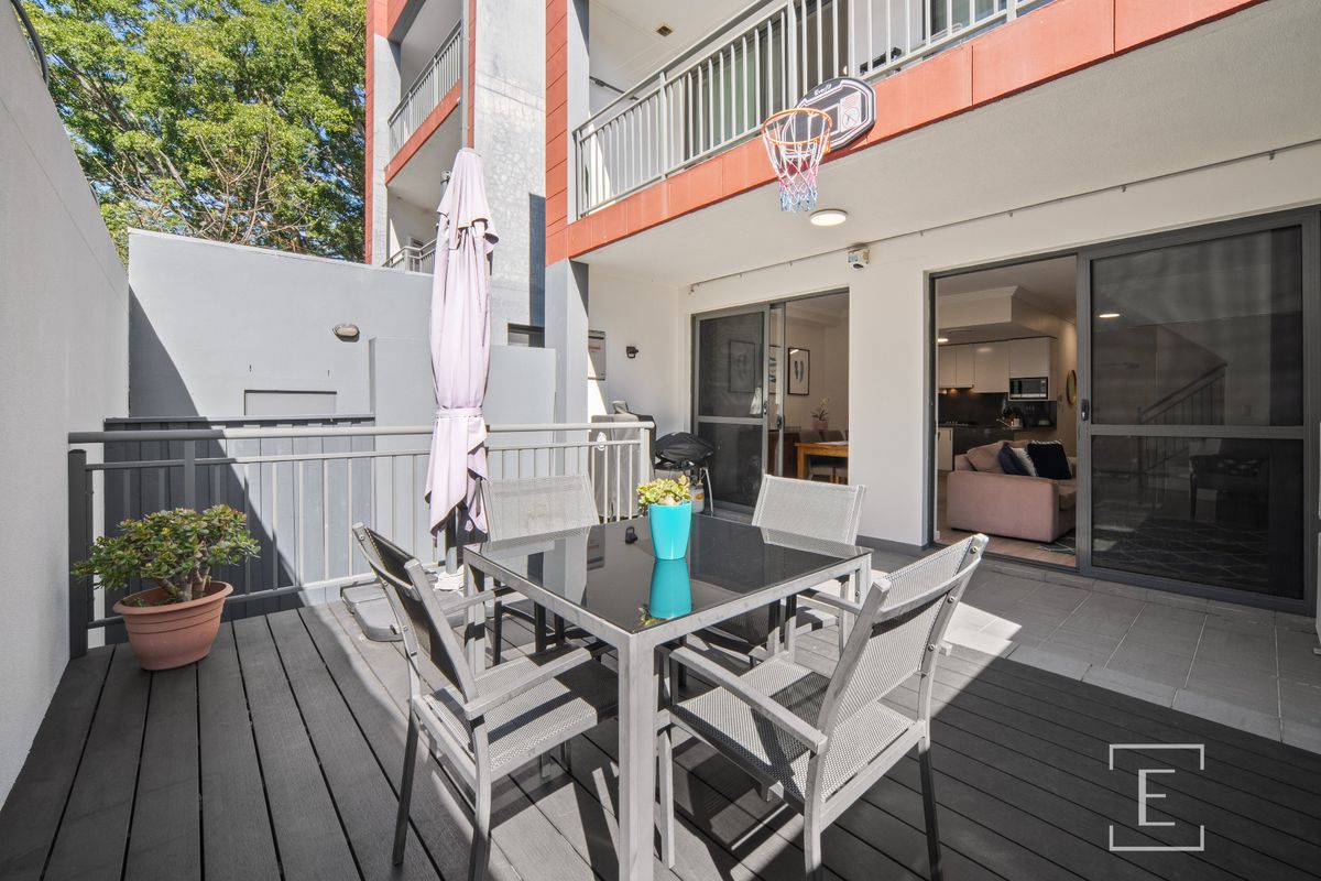 4 / 418 Lyons Road, Five Dock