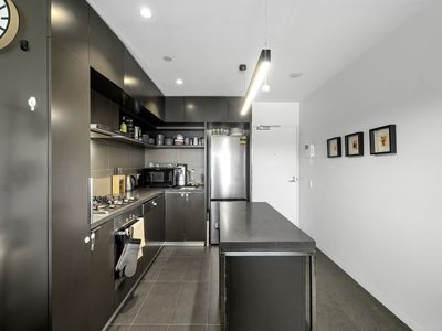 909B / 8 Grosvenor Street, Abbotsford