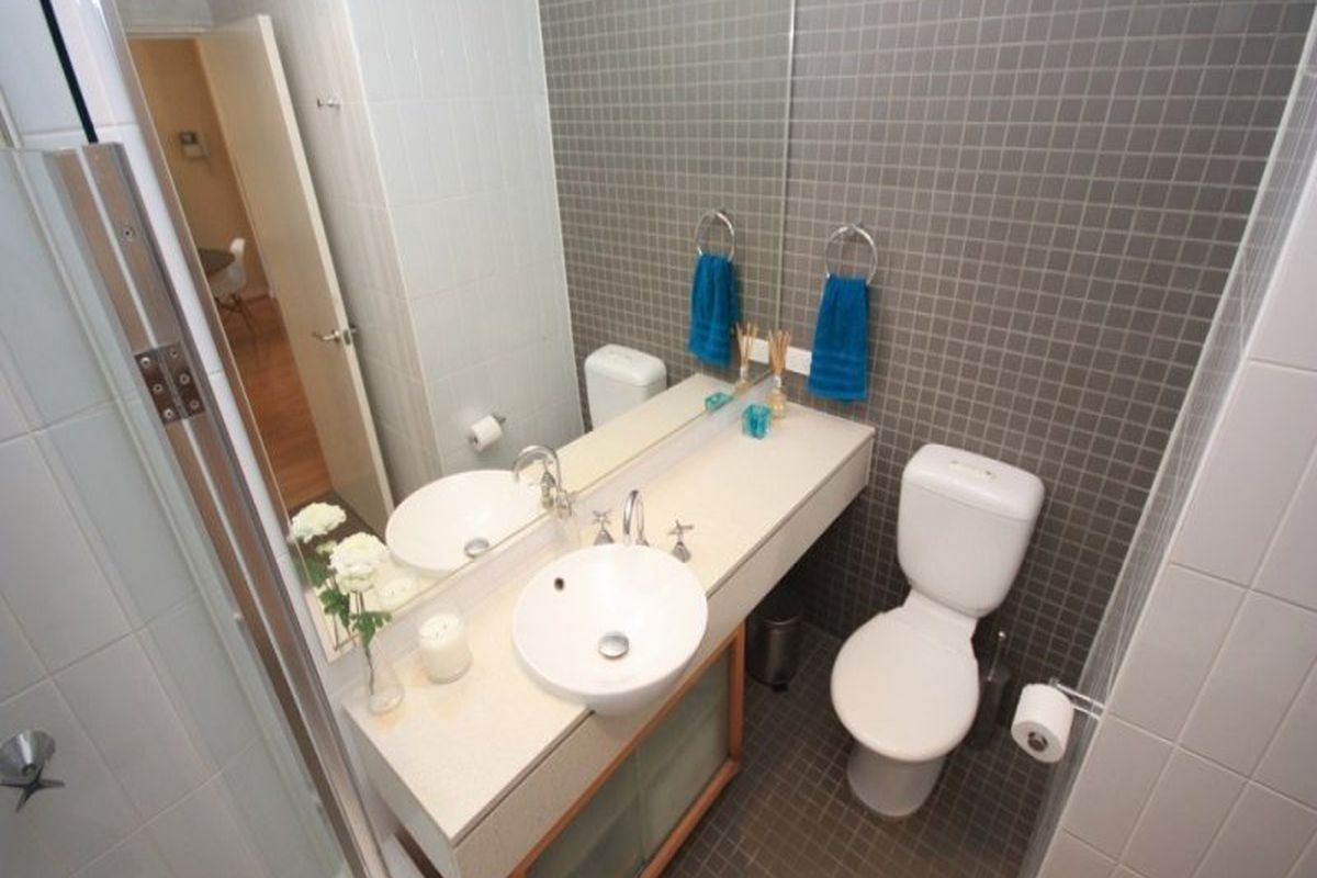 4 The Piazza, Wentworth Point