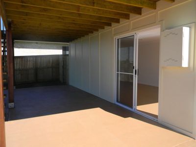 2 / A Greenhills Esplanade, Maleny