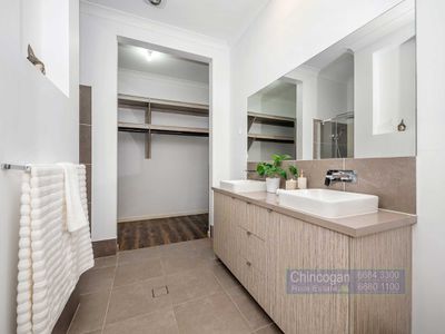 2 / 3 Halyard Court, Ocean Shores