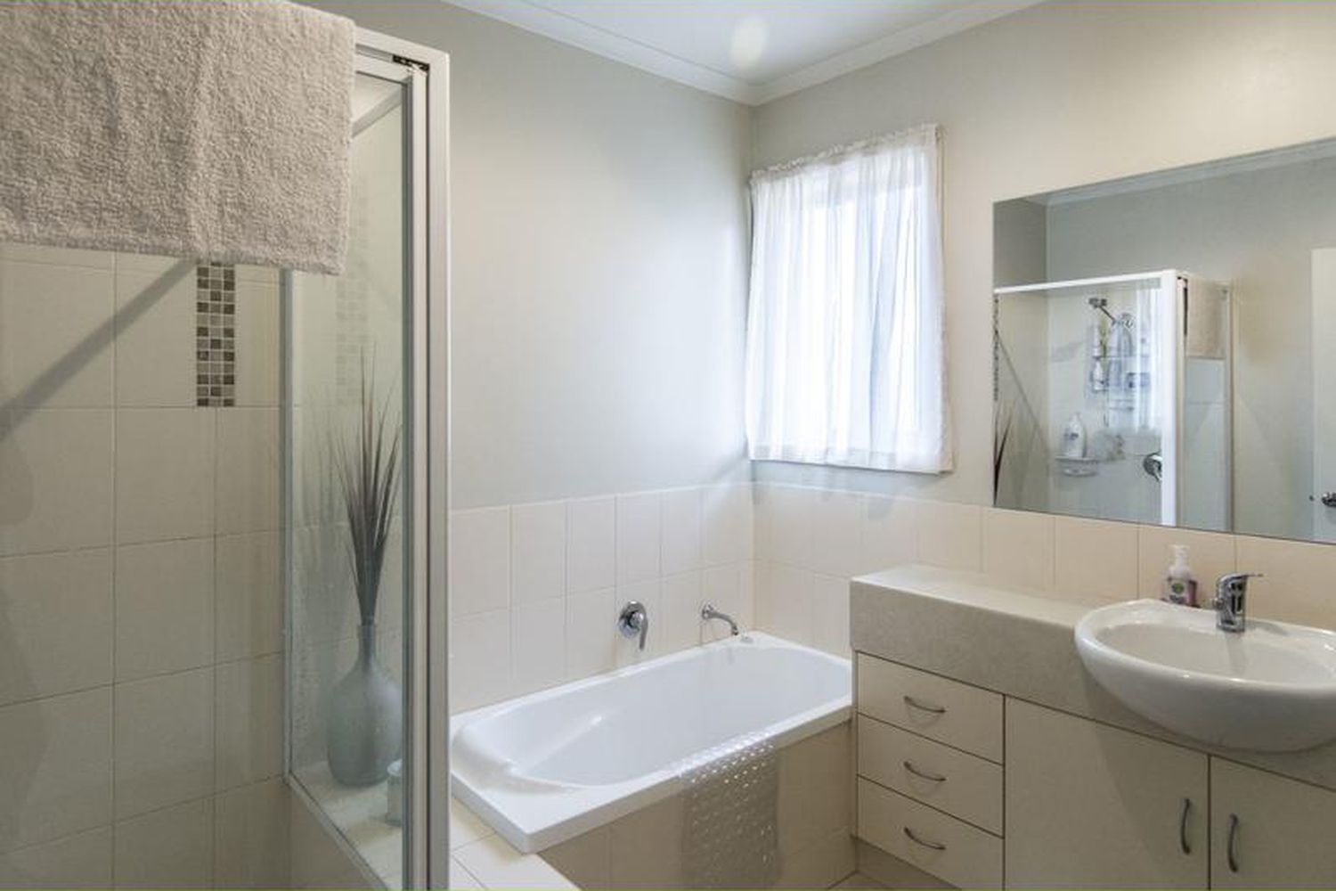 1 / 16 Palk Street, Horsham