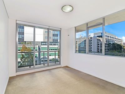 415 / 149-161 O'Riordan Street, Mascot