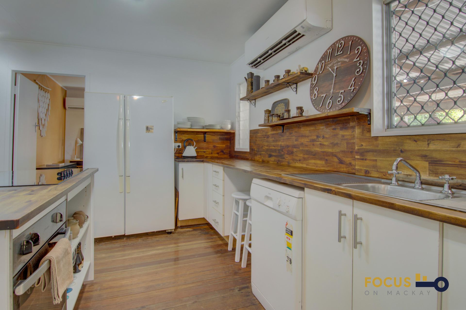 173 Anzac Avenue, Marian