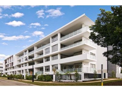 A108 / 6 Ave Of Oceania, Newington