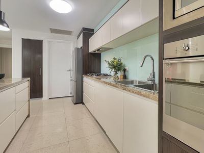 2 / 111 Thorn Street, East Brisbane