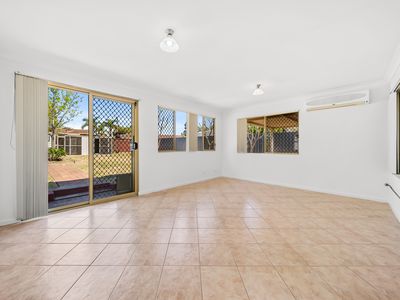 12 Placid Court, South Lake