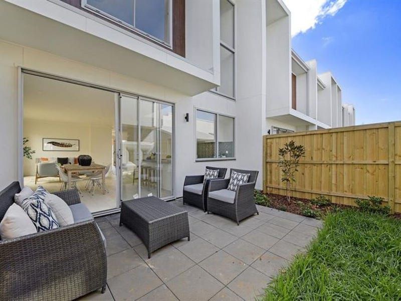 30 Coldstream Lane, Gledswood Hills