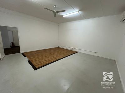 974 Central Road, Tom Price