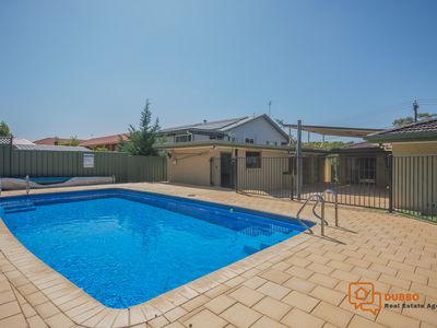 13-15 Stonehaven Avenue, Dubbo