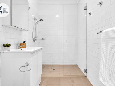 28 Cobham Avenue, Melrose Park