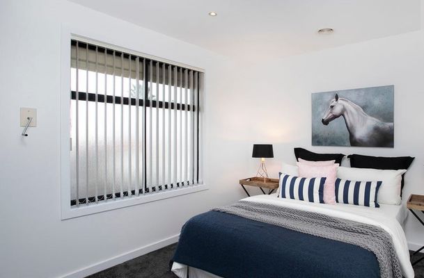 2 / 8 Gretna Court, Greenvale