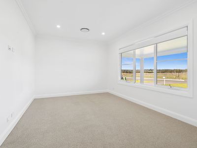 27 Nicholson Circuit, Crookwell