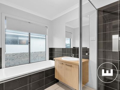 19 Savage Way, Clyde North