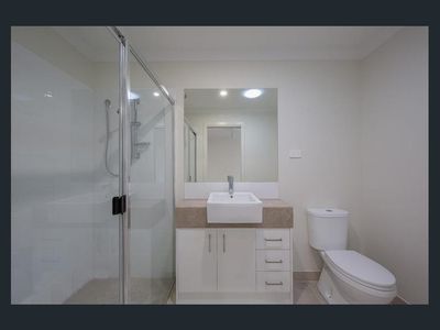 203 CEDAR ROAD, Redbank Plains