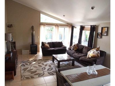 27 Sunrise Avenue, Tewantin