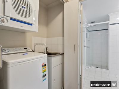 49 / 122 Mounts Bay Road, Perth