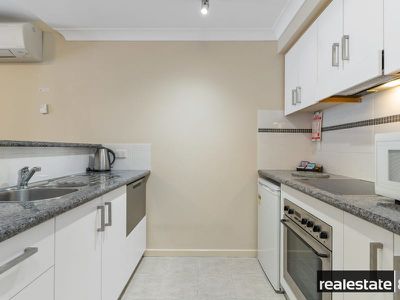 204 / 126 Mounts Bay Road, Perth