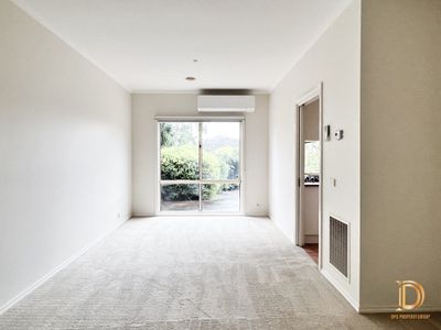 3 Saint Claire Walk, Doncaster East