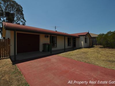 8 Davis Crescent, Gatton