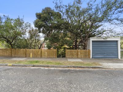 16 Ingram Street, South Hobart