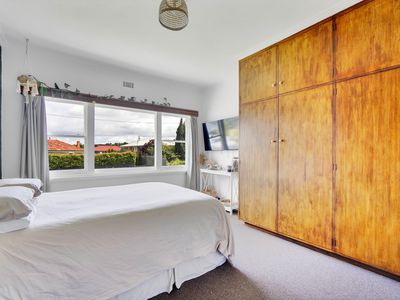 12 Helenwood Grove, Newnham