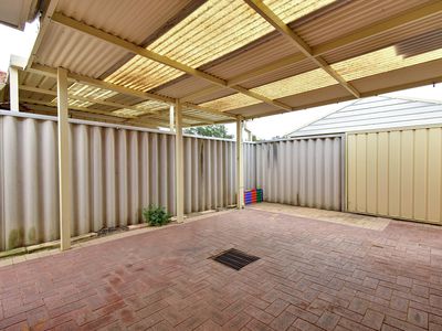 5 / 10 Siderno Rise, Hocking