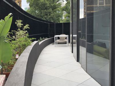 G18 / 555 Saint Kilda Road, Melbourne