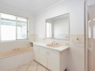 2 McKellar Court, Mount Pleasant