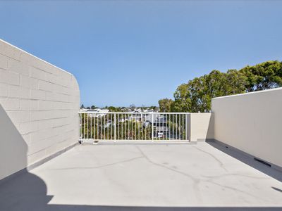 13 / 155 Wynnum North Esplanade, Wynnum