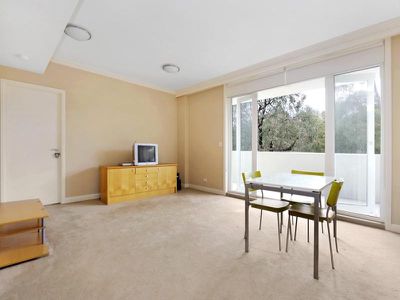 25 / 3 Bay Drive, Meadowbank