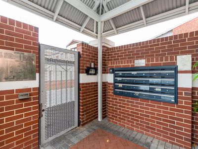 4 / 63 Palmerston Street, Perth