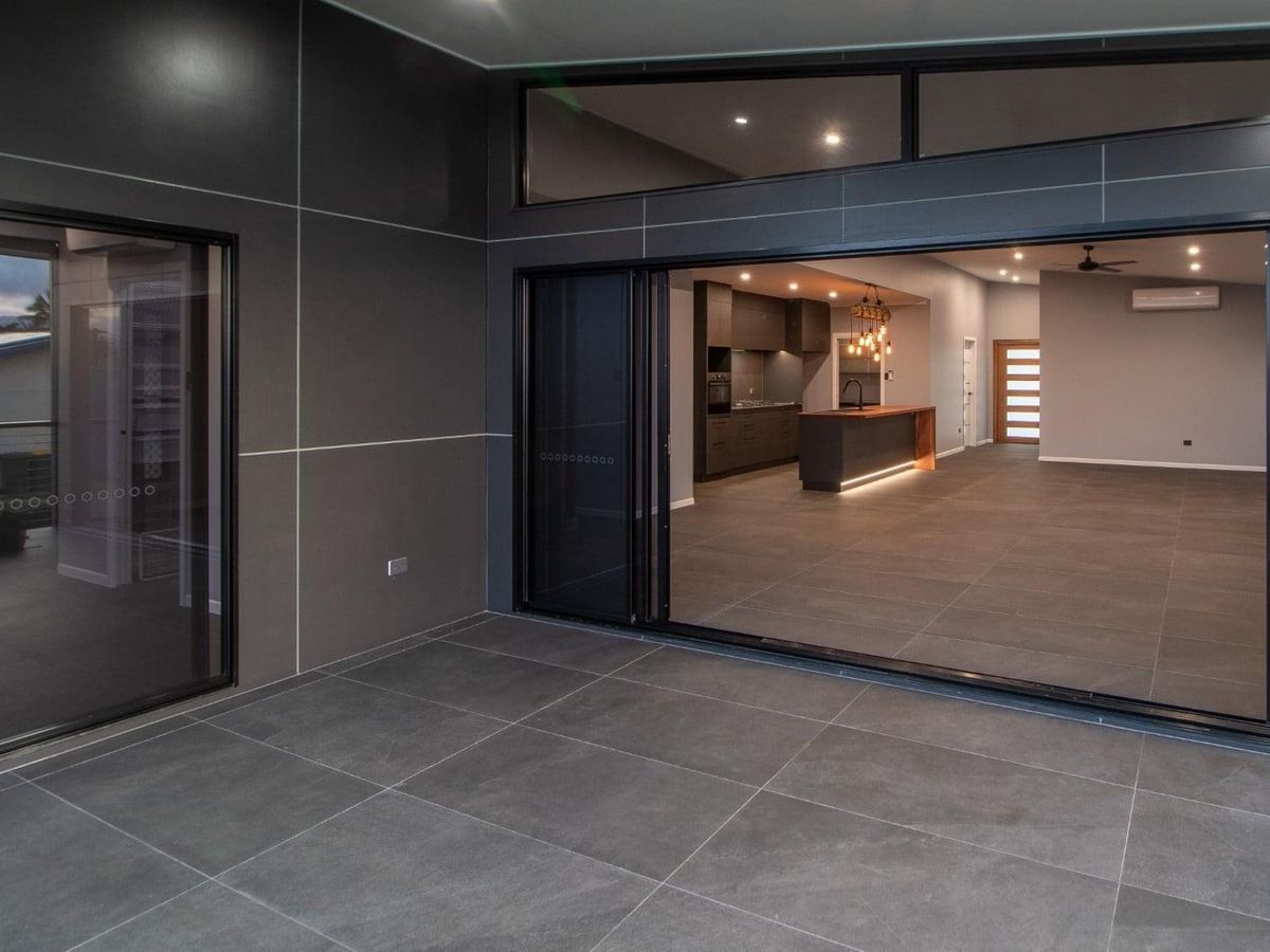 6 Jackson Drive, Atherton
