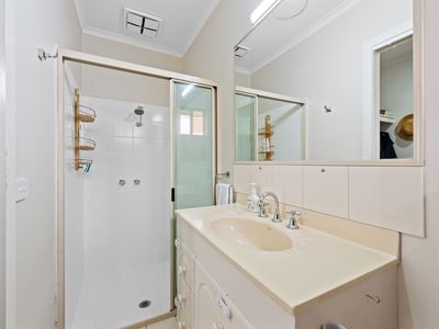 12 Ellen Way, Sale