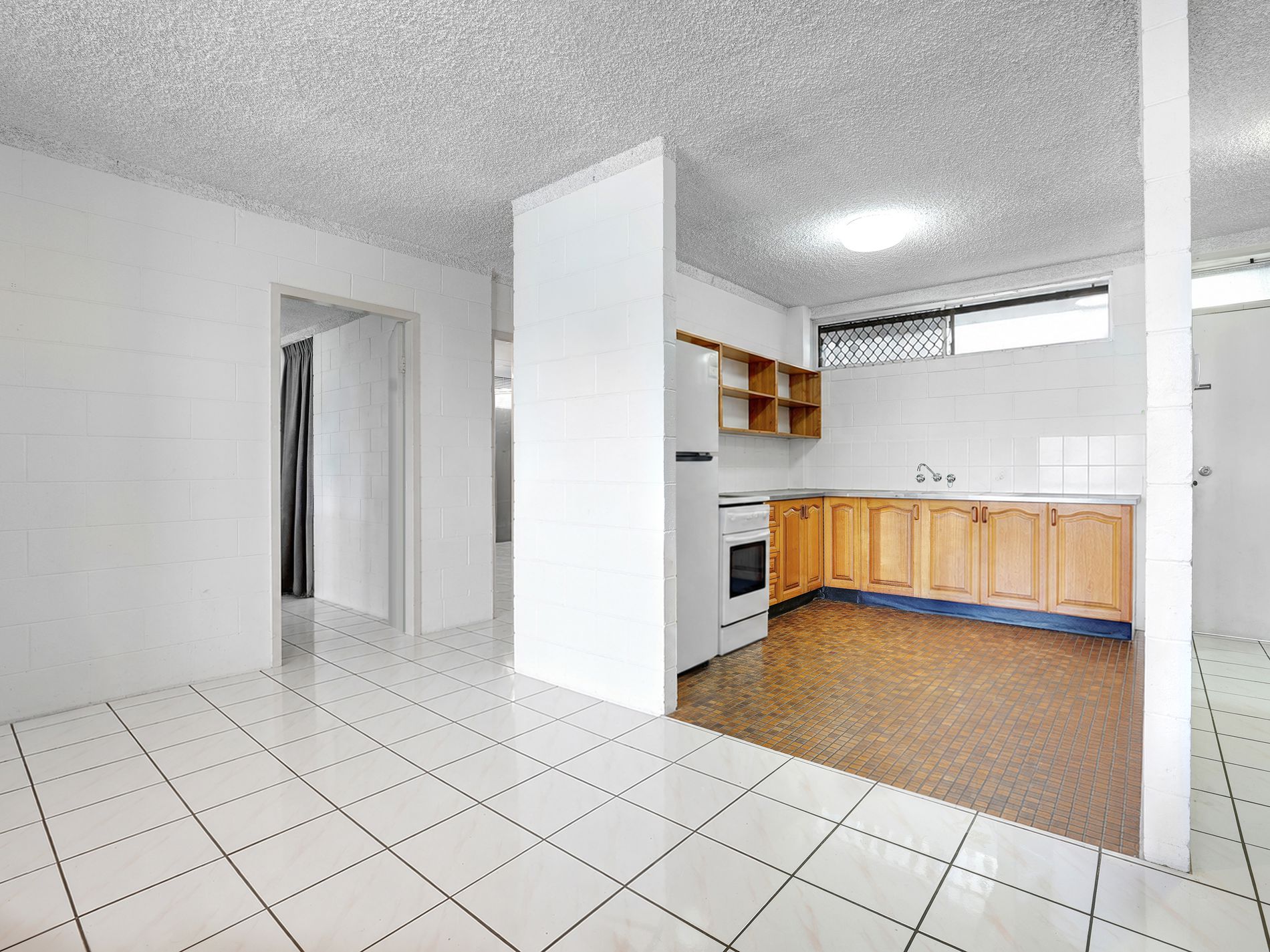 17/186 Lake St, Cairns North