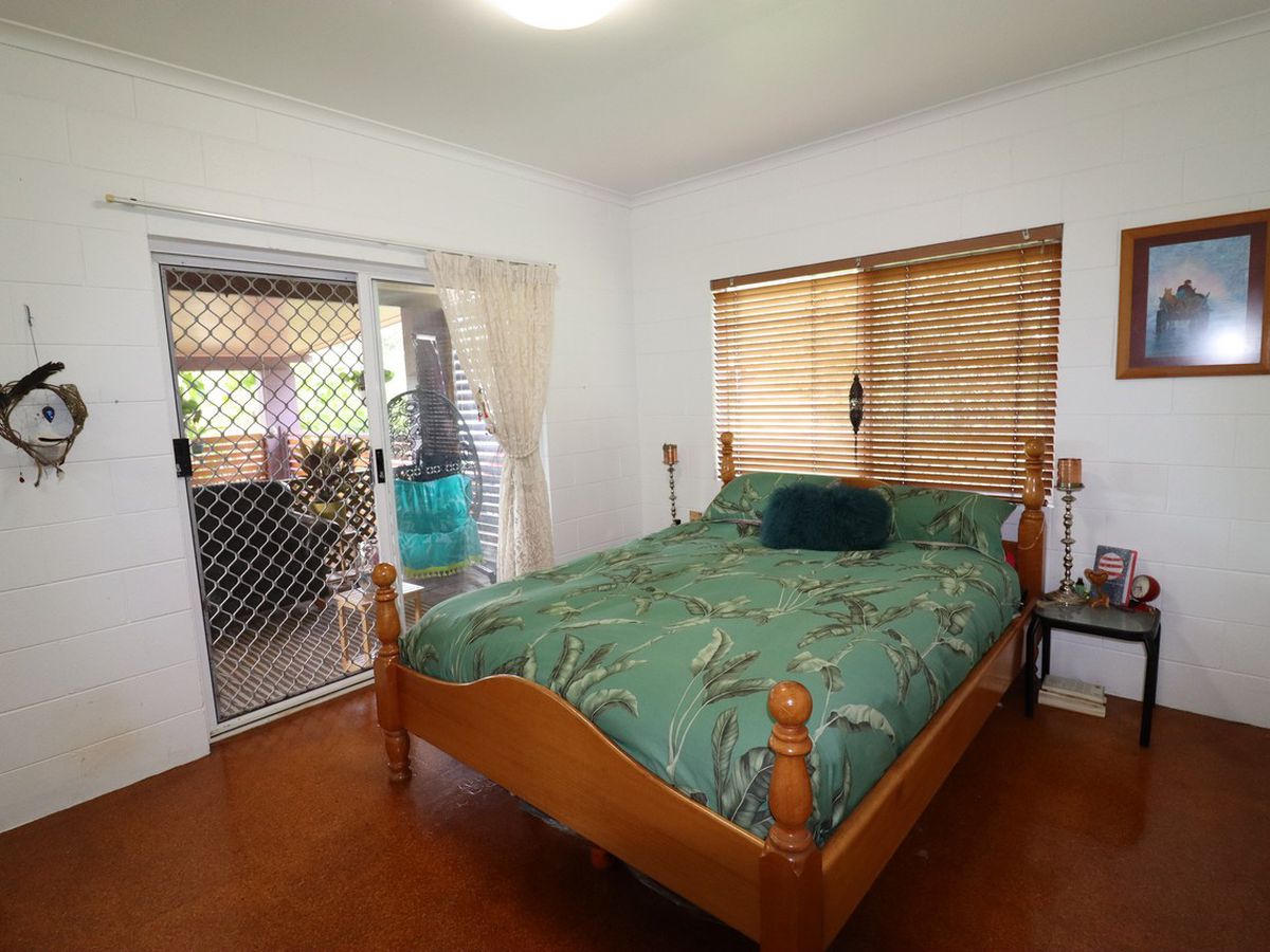 18 DANBULLA CRESCENT, Atherton