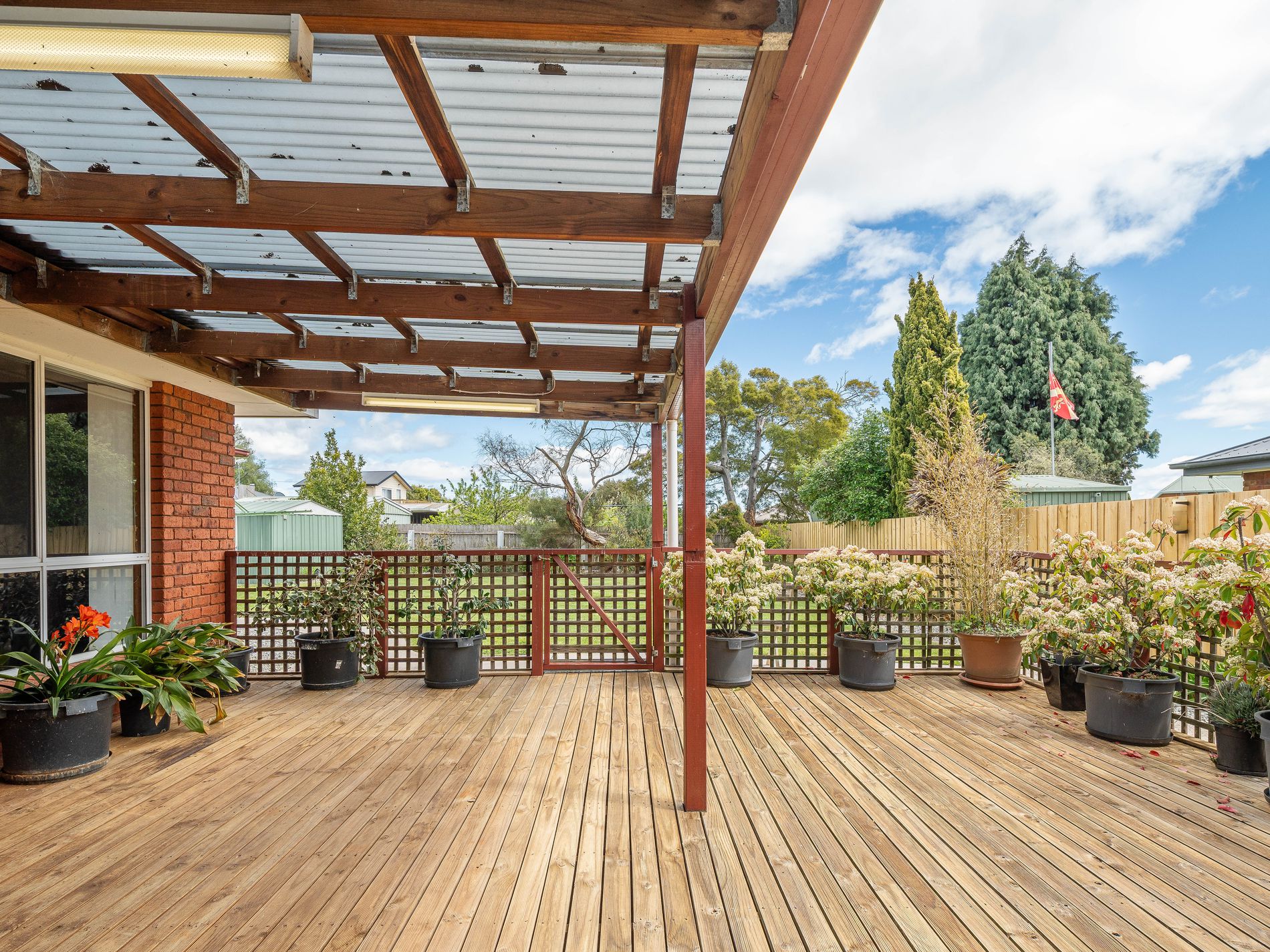 150 Wellington Street, Longford