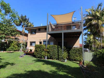 13 Lake Vista Crescent, Forster