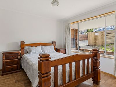 11 Lesdelle Street, Claremont