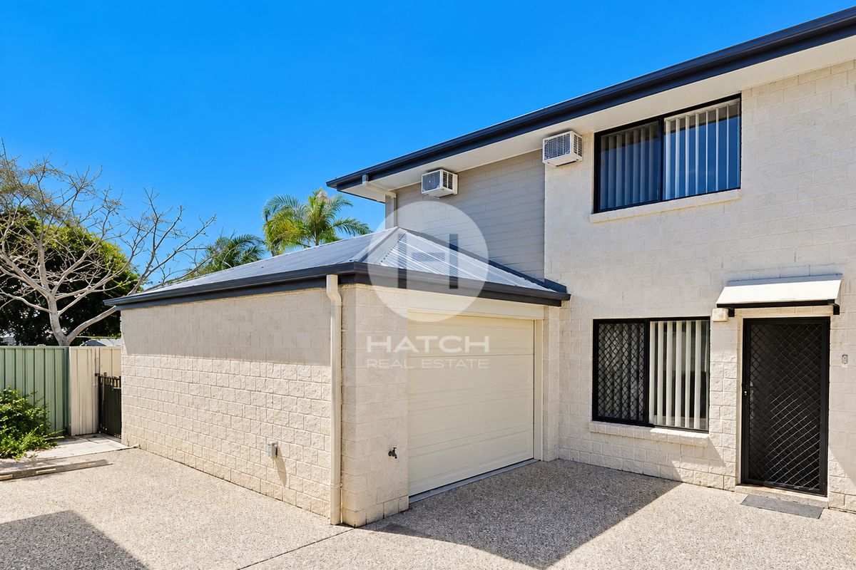 Break Lease: Three-Bedroom Townhouse with Private Fenced Yard and Lock-Up Garage